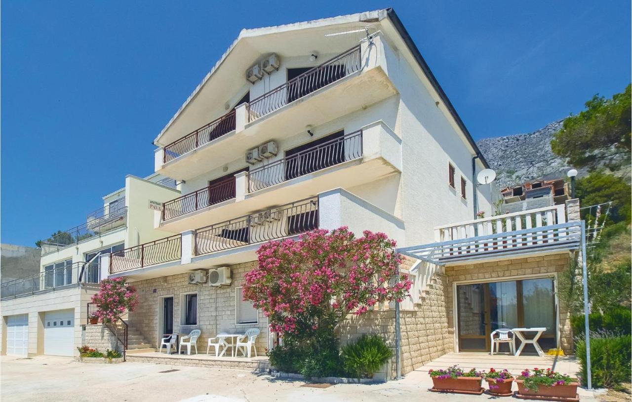Cozy Apartment In Lokva Rogoznica With Wifi エクステリア 写真