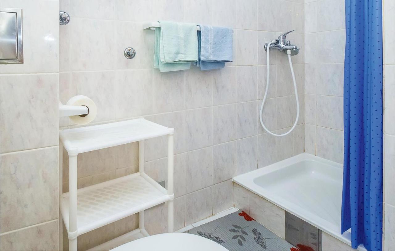 Cozy Apartment In Lokva Rogoznica With Wifi エクステリア 写真